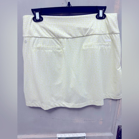 Adidas Golf Skirt with built in shorts- Med (green/white) - Picture 4 of 5